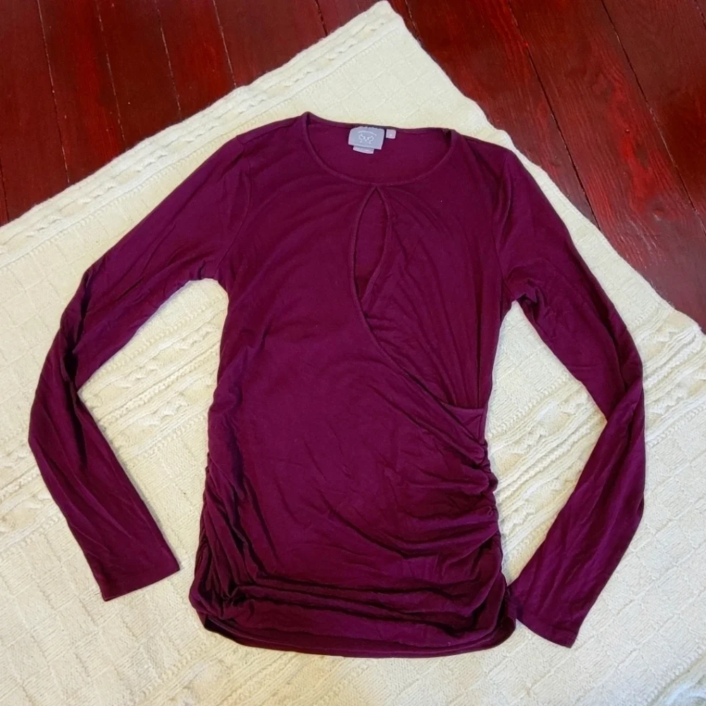 Anthro Vanessa Virginia Ruched Keyhole Cutout Top size M Burgundy Maroon